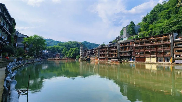 “湘”約鳳凰，相守未來——2022博皓快樂湖南行    -24