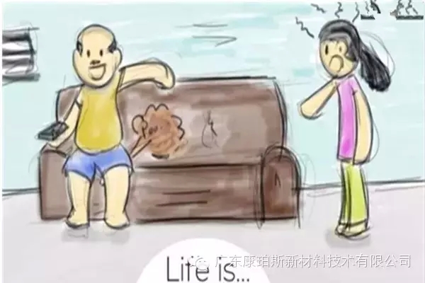 人生就是。。。 妻子已經(jīng)發(fā)火，你卻肆無忌憚地放屁“排毒氣”